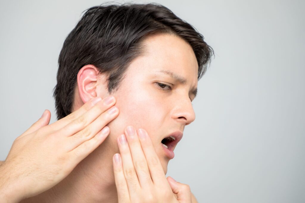 Symptoms of TMJ